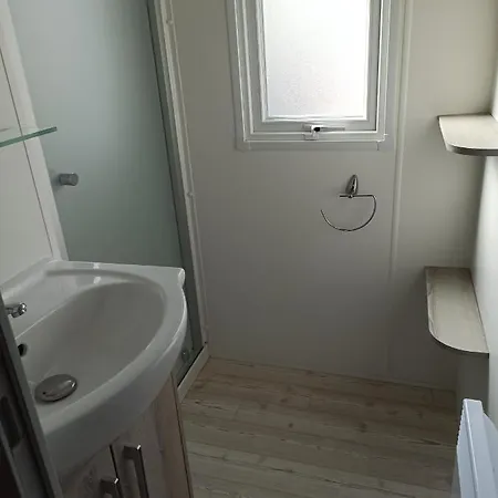 Mobile Home 6/8 Personnes Campsite Les Mathes